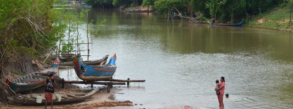 The Impact of Water Supply Infrastructure on Floods and Droughts in the Mekong Region